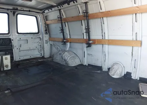 2018 Chevrolet Express 2500 Work Van from USA, damaged, VIN 1GCWGBFP9J1320001